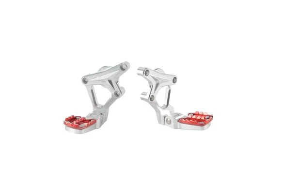 Commandes reculées LighTech fixe repose pied repliable rougeHONDA 750 X-ADV 750 DCT ABS – 2017 – 2020Ref : LIG00141A / 1071514