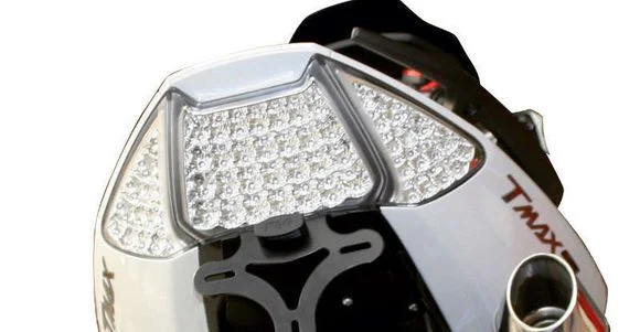 Feux arrière Bihr avec clignotants intégrés LEDYAMAHA 500 T-MAX 500 (SJ06) – 2008 – 2011Ref : BI00028A / 1064310