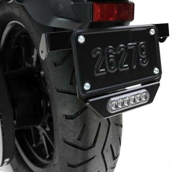 Feux arrière Denali STOP B6 pour plaque d&rsquo;immatriculation Universel – Noir Ref : DENA0014 / 1079874