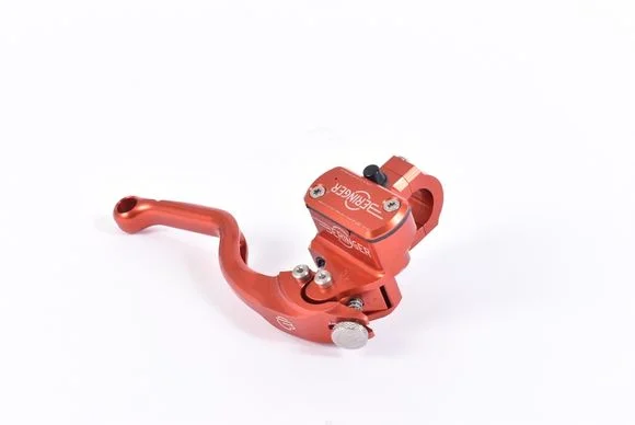 Maître cylindre de frein Beringer radial Aerotec® Ø17,5mm bocal integré – levier type 2 (14cm) Universel Ref : BGR00125A / 1125104012