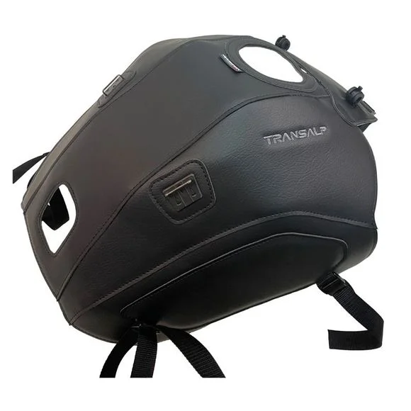 Tapis de réservoir Bagster Noir Mat GrainéHONDA 750 XL 750 TRANSALP – 2023 – 2025Ref : BG1013 / 1827B